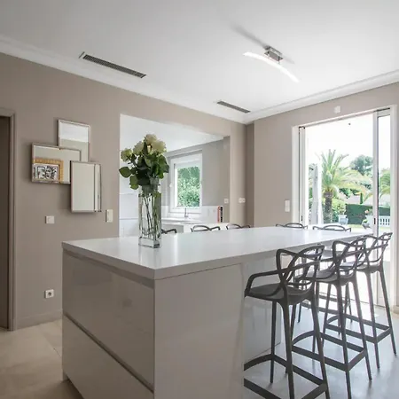 Collines 8bd Apartment Le Cannet